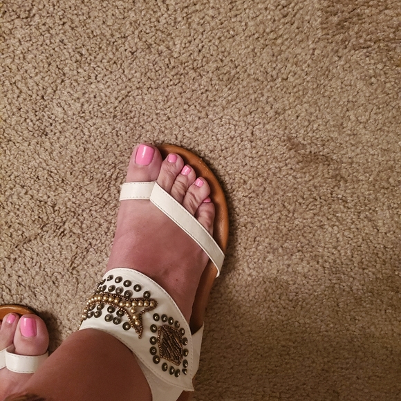 Sandals - Picture 4 of 5